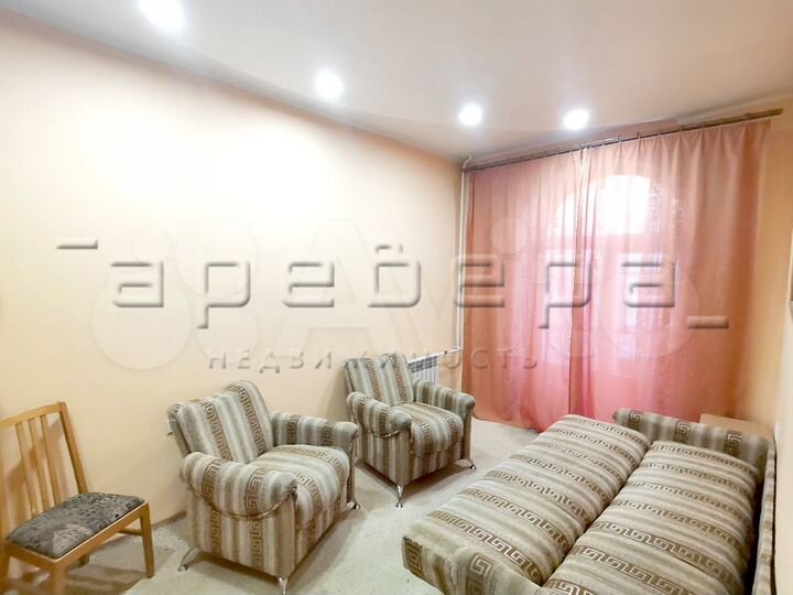 4-к. квартира, 95 м², 3/3 эт.