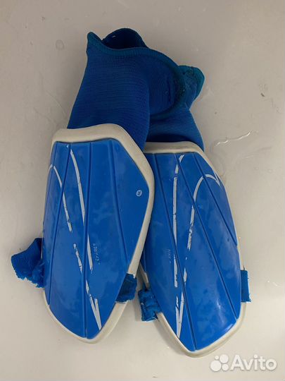 Щитки футбольные детские nike