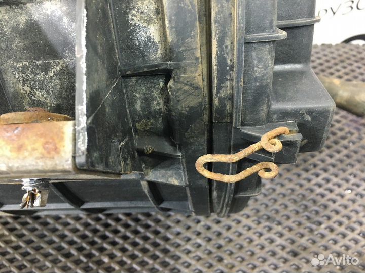 1335674 Корпус воздушного фильтра