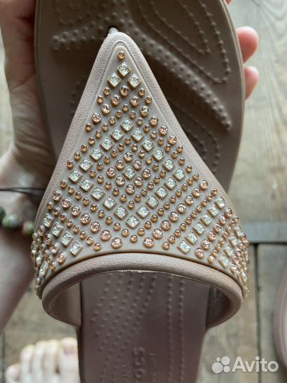 Шлепанцы crocs