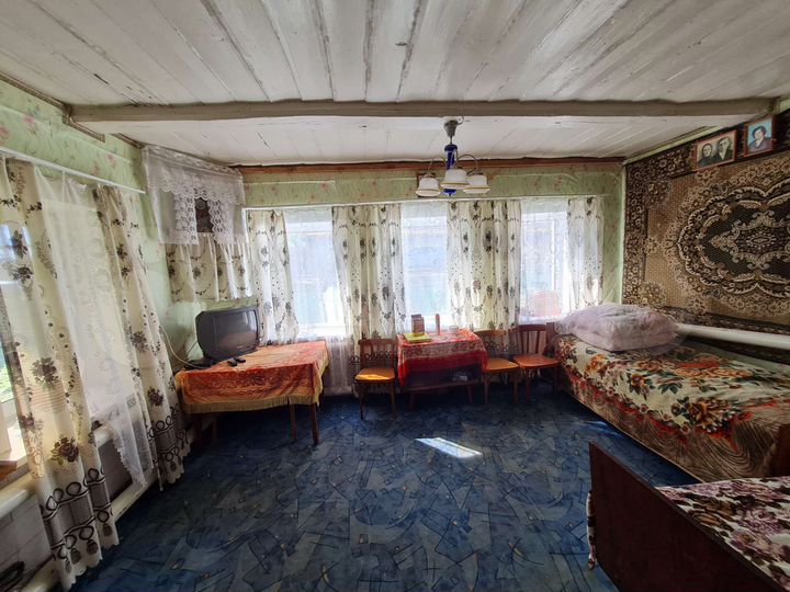 Дом 50 м² на участке 28 сот.