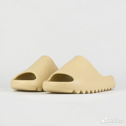 Шлёпки Adidas Yeezy Slide Beige