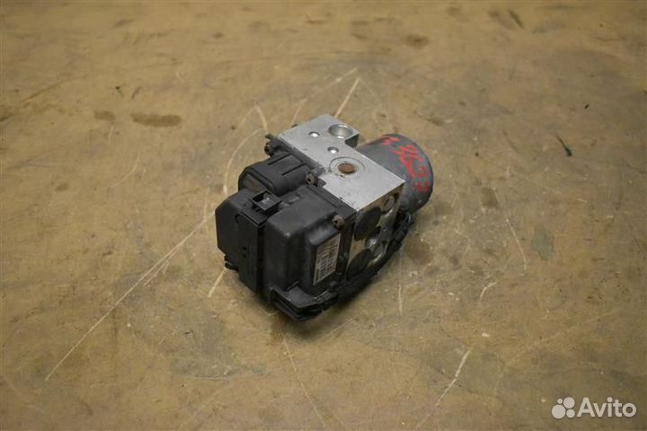 Блок ABS Toyota Corolla E120 хэтчбек 5Д 3zzfe 1.6