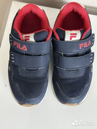 Фирменные кроссовки Fila