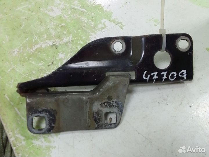 Петля капота Nissan Navara D40 пикап