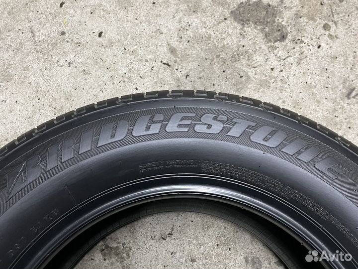 Bridgestone Dueler H/P Sport 235/60 R16