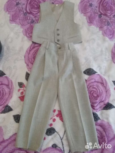 Костюм жилетка и брюки на 4-6 лет