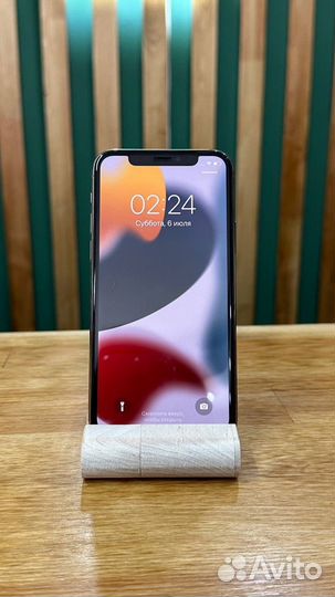 iPhone 11 Pro, 64 ГБ