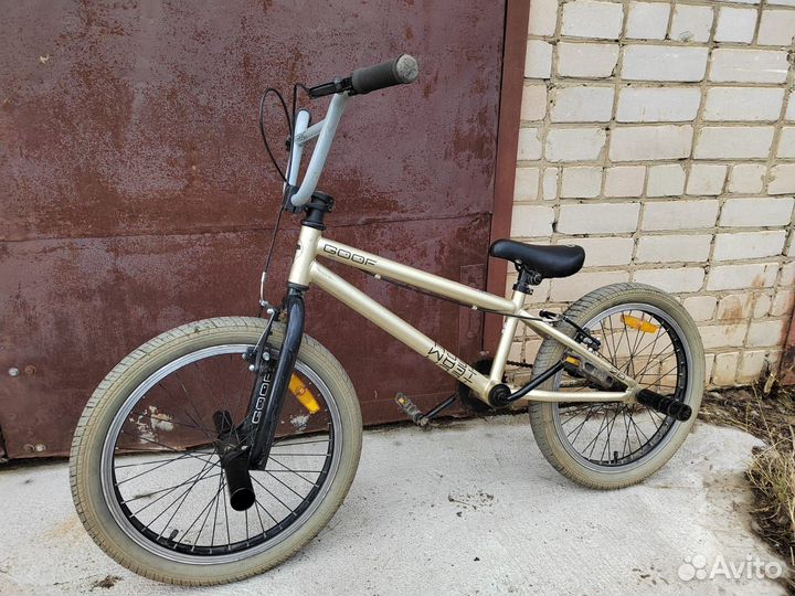 Трюковой велосипед BMX
