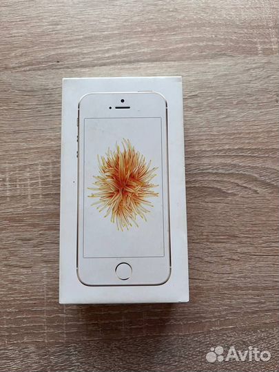 iPhone SE, 128 ГБ