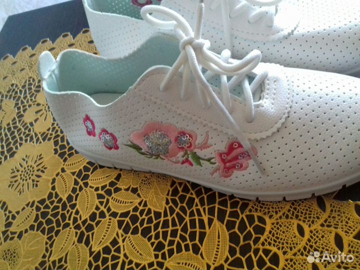 Мокасины женские