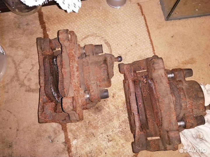 Тормозные диски передние и передние суппорта