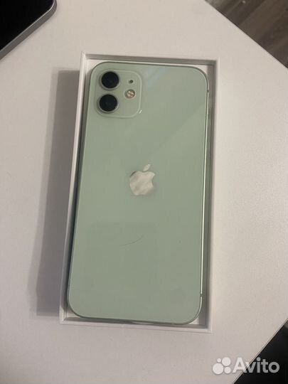 iPhone 12, 64 ГБ