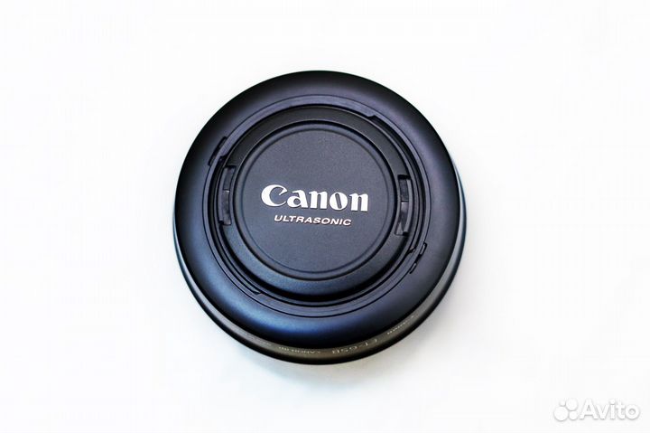 Canon EF 70 - 300mm 4.5-5.6 DO IS USM