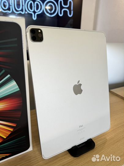 iPad Pro 12,9 дюйма (5-го поколения) 256gb