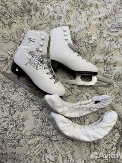 Коньки фигурные 33 размер