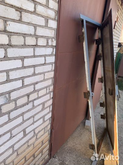 Дверь металлическая