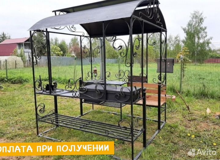 Мангал с крышей