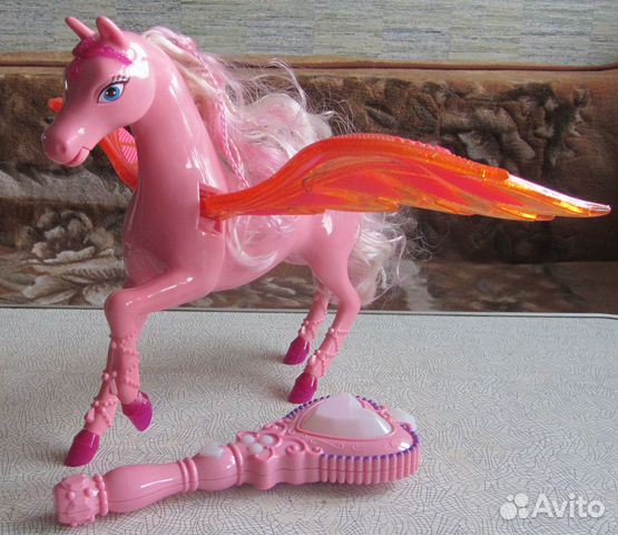 Лошадь-пегас музыкальная