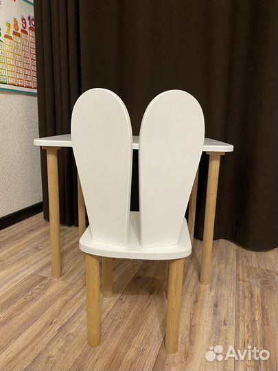 Стул и стол детский