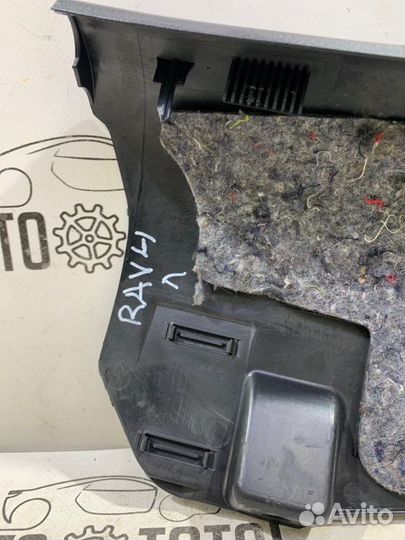 Накладка порога внутренняя левая Toyota Rav4 XA30