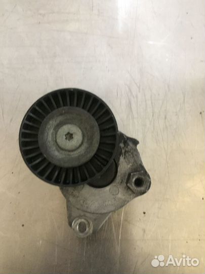 Натяжитель ремня mercedes W211 M272 A2722000070