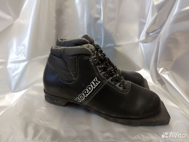 Лыжные ботинки Nordic 38р