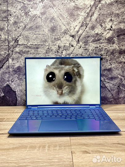 Новый ноутбук 16.1 i7/12/512 с гарантией