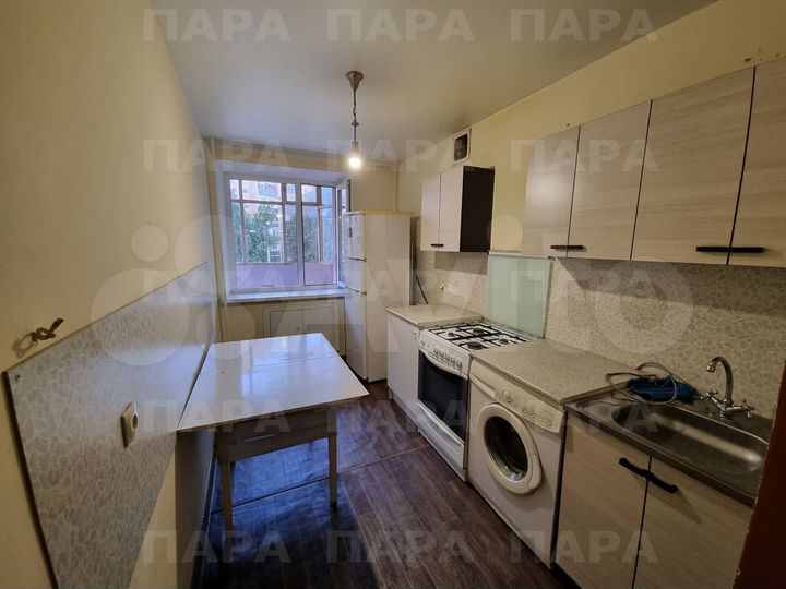 3-к. квартира, 60 м², 3/10 эт.