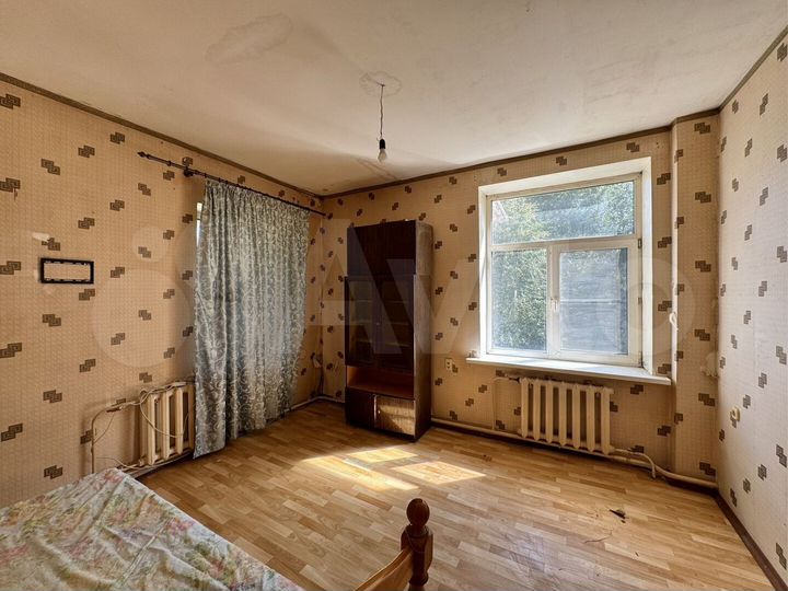 2-к. квартира, 57 м², 2/2 эт.