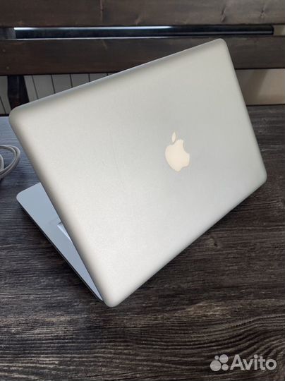 Apple MacBook Pro 13 i7/16GB/320GB Топовый