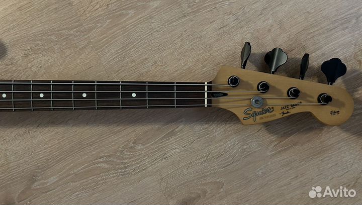 Бас гитара Squier by Fender Made in Japan