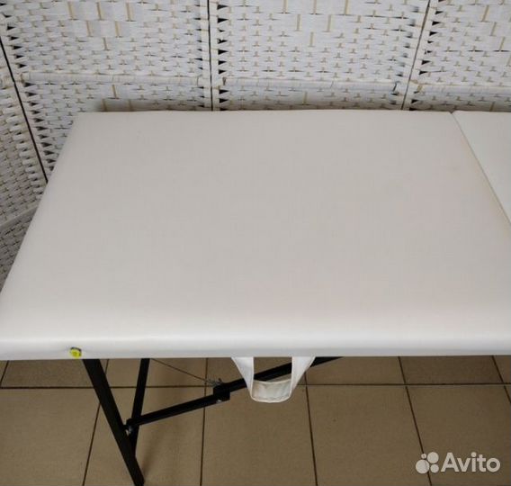 Кушетка для наращивания ресниц