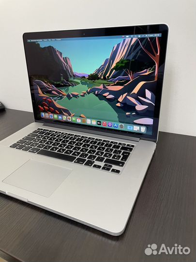 Macbook Pro 15 2015 i7 16gb 512gb R9 M370X