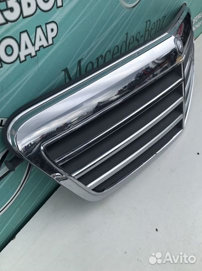 Решетка радиатора Mercedes Benz E-klasse W212