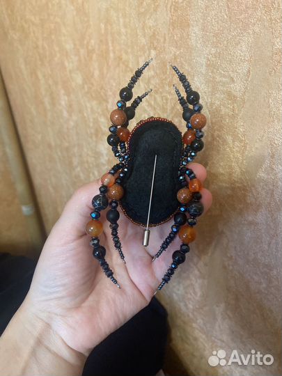 Брошь паук ручной работы