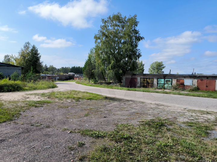 Гараж, > 30 м²