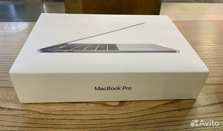 MacBook Pro 13 Touch Bar /8gb/512GB