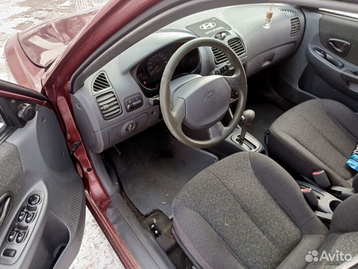 Hyundai Accent 1.5 AT, 2005, 200 000 км