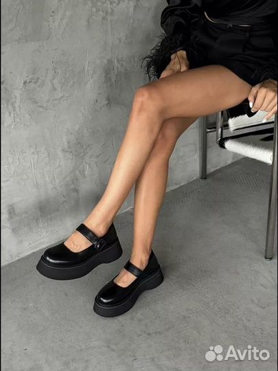 Лоферы женские