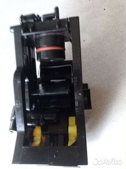 Заварной блок для кофемашин черный жёлтый