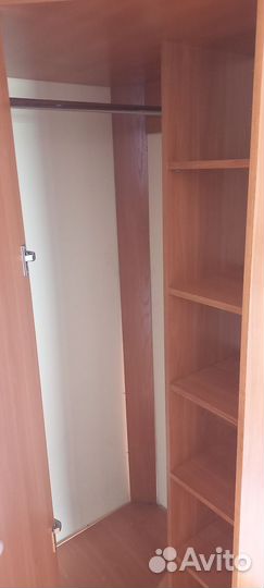 Угловой шкаф