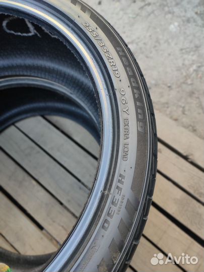 Habilead HF330 255/35 R19