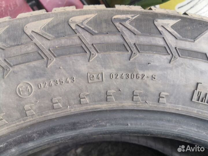 Nokian Tyres Hakkapeliitta 7 SUV 235/60 R17 106T