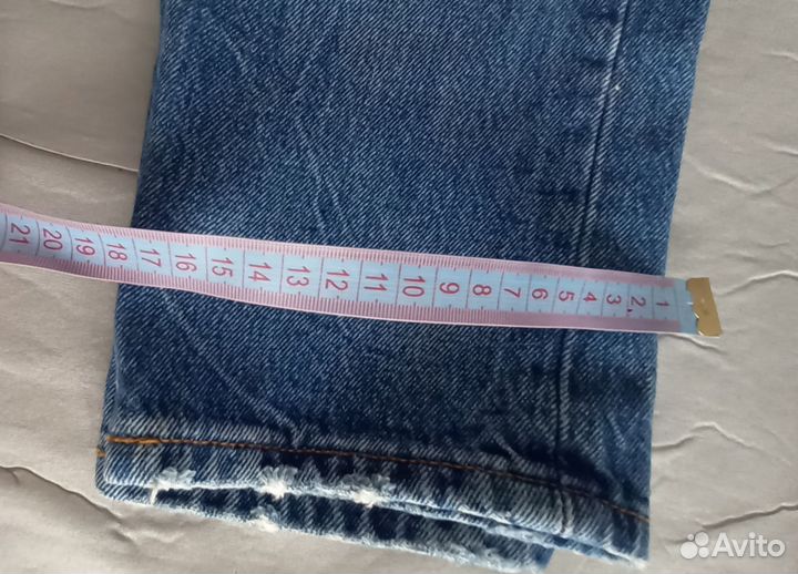 Женские джинсы Levis 501