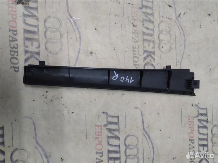 Обшивка стойки передней правой VW Golf VI 2009-20