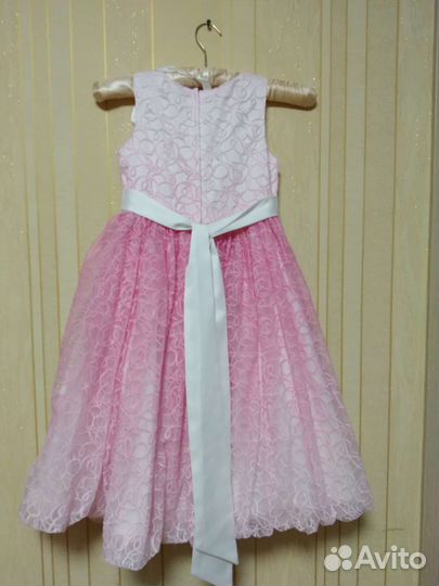 Нарядное платье для девочки 122 128