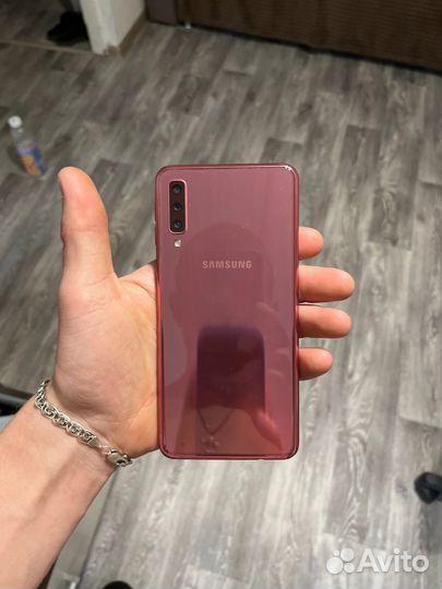 Samsung Galaxy A7 (2018), 6/128 ГБ