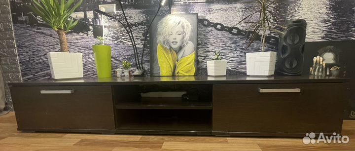 Стенка в гостиную бу