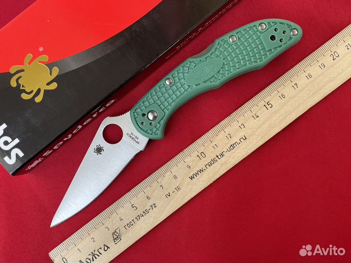 Нож Spyderco Delica VG-10 Japan Green